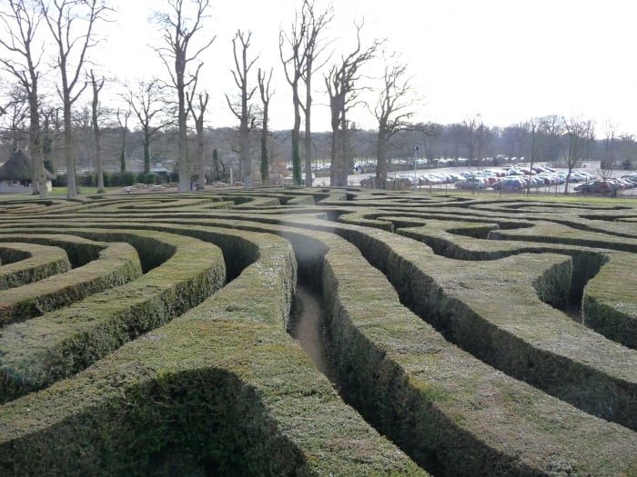 How To Find Your Way Out Of A Maze Or Labyrinth The Natural