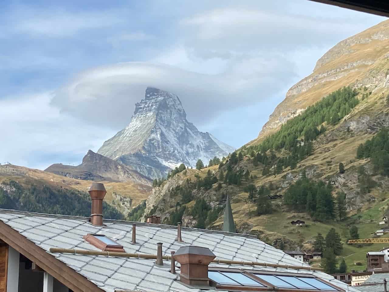 What are Lens Clouds? (Altocumulus lenticularis) The Natural Navigator